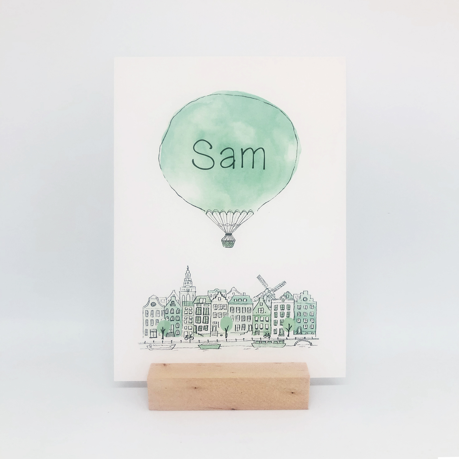 Geboortekaartje Sam - Amsterdam met skyline en luchtballon, van Kikker & Prins